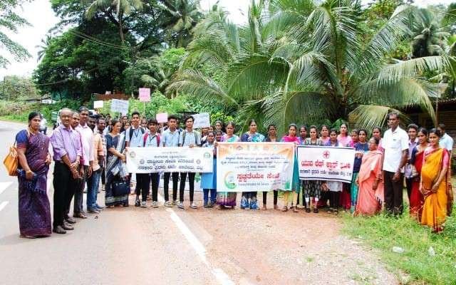 ಮಂಗಳಪದವಿನ ಅಂಗನವಾಡಿ ಕನಕ ಜಾಥಾ ನಡೆಸಲಾಯಿತು.