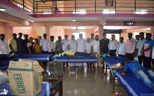 ಪ್ರಧಾನಿ ನರೇಂದ್ರ ಮೋದಿಯವರ ಜನ್ಮ ದಿನಾಚರಣೆ ಪ್ರಯುಕ್ತ ಸೇವಾ ಪಾಕ್ಷಿಕದ ಅಂಗವಾಗಿ ಬೃಹತ್ ರಕ್ತದಾನ ಶಿಬಿರ.