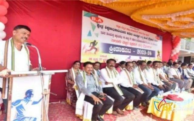 ಕ್ರೀಡಾಕೂಟವನ್ನು ಉದ್ಘಾಟಿಸಿ ಮಾತನಾಡಿದ ಬಂಟ್ವಾಳ ಕ್ಷೇತ್ರದ ಶಾಸಕರಾದ ರಾಜೇಶ್ ನಾಯ್ಕ್.