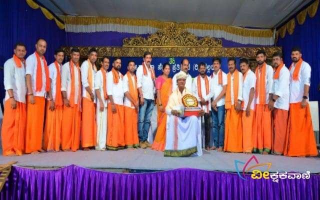 ಧಾರ್ಮಿಕ ಸಭಾ ಕಾರ್ಯಕ್ರಮ ರುಕ್ಮಯ ನಲಿಕೆ ಕೊಳಕೀರುರವರಿಗೆ ಪ್ರಶಸ್ತಿ.