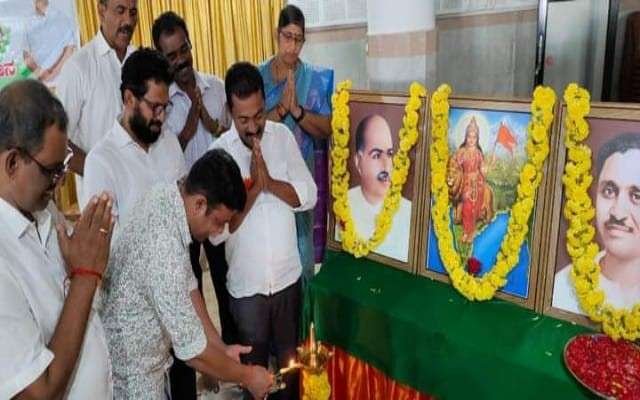 ನಮ್ಮ ಮಣ್ಣು ನಮ್ಮ ದೇಶ ಕಾರ್ಯಕ್ರಮ ಬೆಳ್ತಂಗಡಿ ಮಂಜುನಾಥ ಸಭಾಭವನದ ಪಿನಾಕಿ ಹಾಲ್ ನಲ್ಲಿ ಅ.3ರಂದು ನಡೆಯಿತು.