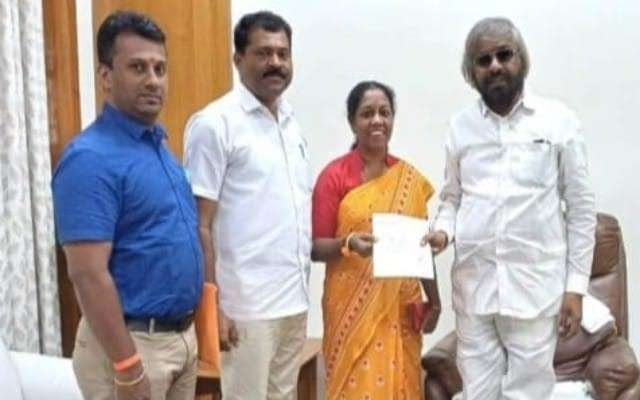ಕಾಡಾನೆ ಹಾವಳಿಯಿಂದ ಶಾಶ್ವತ ಪರಿಹಾರಕ್ಕಾಗಿ ಸಚಿವರಾದ ಈಶ್ವರ ಖಂಡ್ರೆ ಅವರನ್ನು ಭೇಟಿ ಮಾಡಿ ಮನವಿ ಸಲ್ಲಿಕೆ.