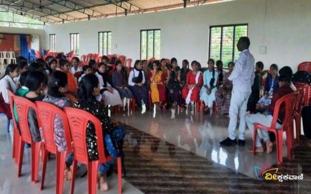 ಎಂ.ಡಿ ಮಂಚಿರವರು ನಾಟಕ ಸಾಹಿತ್ಯದ ಬಗ್ಗೆ ಮಾಹಿತಿ ನೀಡಿದರು.