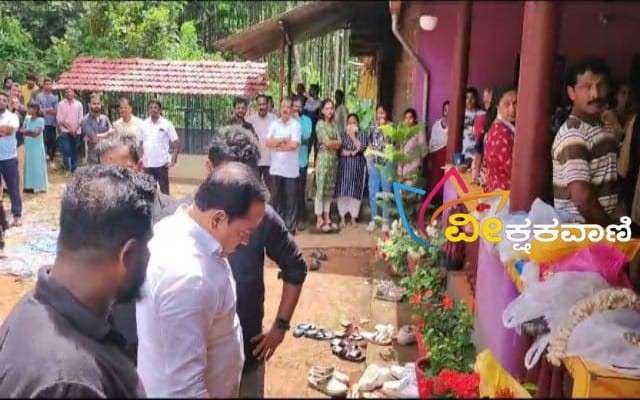 ಅಕ್ಷಯ್ ಕಲ್ಲೇಗ ಮನೆಗೆ ಪುತ್ತೂರು ಕ್ಷೇತ್ರ ಶಾಸಕ ಅಶೋಕ್‌ ಕುಮಾರ್ ರೈ ಅವರು ಭೇಟಿ ನೀಡಿ ಮನೆ ಮಂದಿಗೆ ಸಾಂತ್ವನದ ನುಡಿಗಳನ್ನಾಡಿದ್ದಾರೆ.