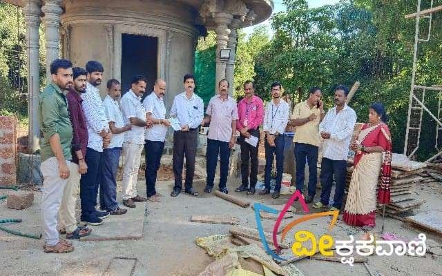 ಸಮುದಾಯ ಭವನಕ್ಕೆ ಚೆಕ್ ಹಸ್ತಾಂತರ