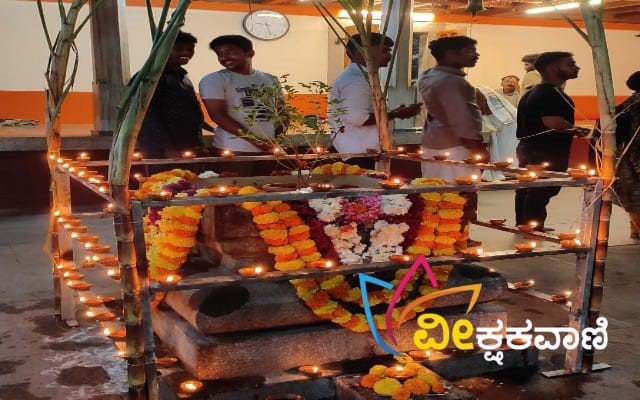 ಶ್ರೀ ಕ್ಷೇತ್ರ ಕಾಳಿಕಾ ಪರಮೇಶ್ವರಿ ದೇವಸ್ಥಾನದಲ್ಲಿ ನಿತ್ಯ ತುಳಸಿ ಪೂಜೆ ಜರಗಿತು.