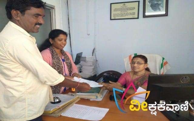 ಬಿಜೆಪಿ ಪುತ್ತಿಗೆ ಗ್ರಾಮ ಪಂಚಾಯತ್ ಜನಪ್ರತಿನಿಧಿಗಳು ಪಂಚಾಯತ್ ಕಾರ್ಯದರ್ಶಿಗೆ ಮನವಿಯನ್ನು ಸಲ್ಲಿಸಿದರು.