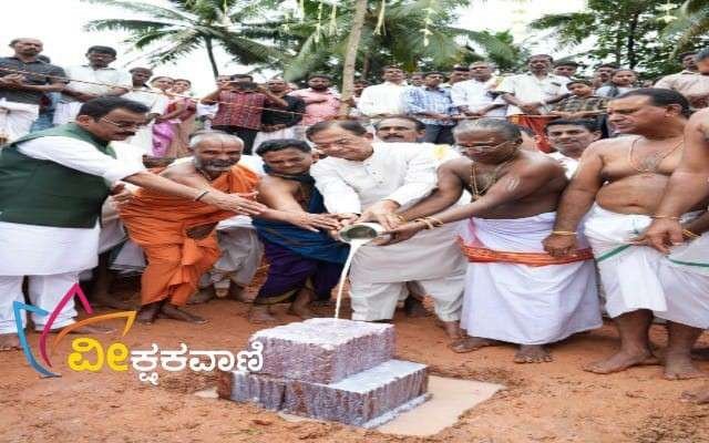ಶ್ರೀ ಪಾಡಾಂಗರೆ ಭಗವತೀ ಕ್ಷೇತ್ರದಲ್ಲಿ ಗರ್ಭಗುಡಿಗೆ ಶಿಲಾನ್ಯಾಸ ಕಾರ್ಯಕ್ರಮ.