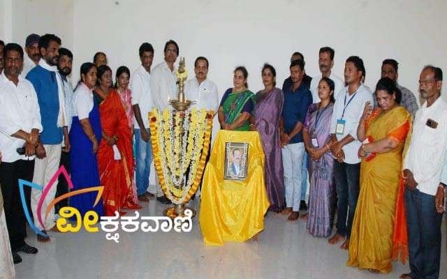 "ಜ್ಞಾನ ದೀವಿಗೆ" ಕಂಪ್ಯೂಟರ್ ಕೊಠಡಿ ಉದ್ಘಾಟನೆ ಮಾಡಲಾಯಿತು.