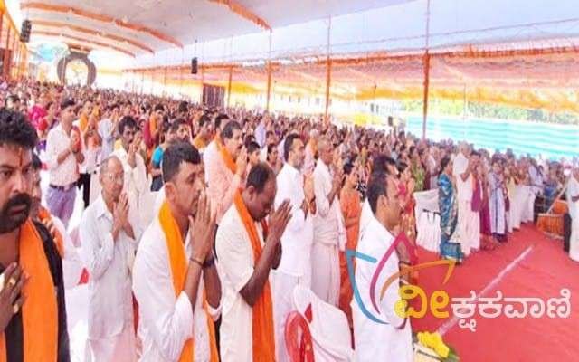 ಶ್ರೀನಿವಾಸ ಕಲ್ಯಾಣೋತ್ಸವದಲ್ಲಿ ಭಕ್ತರು