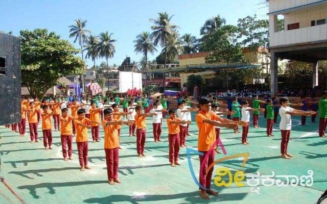 ಶಾಲಾ ಮಕ್ಕಳಿಂದ ಸಾಂಸ್ಕೃತಿಕ ಕಾರ್ಯಕ್ರಮಗಳು ನೆರವೇರಿತು.
