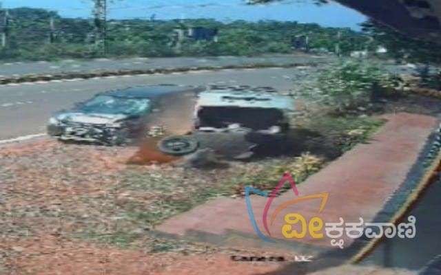 ರಸ್ತೆ ಬದಿಯಲ್ಲಿದ್ದ ಮಾರುತಿ ಒಮಿನಿಗೂ ಕಾರು ಗುದ್ದಿದೆ.