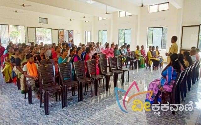 ಅಭಿನಂದನಾ ಕಾರ್ಯಕ್ರಮ ನೂತನವಾಗಿ ಲೋಕಾರ್ಪಣೆಗೊಂಡ ಸಭಾಭವನದಲ್ಲಿ ನಡೆಯಿತು.