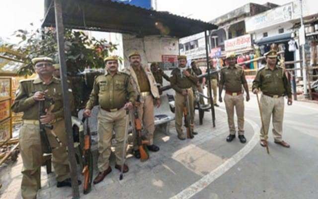 ಅಯೋಧ್ಯೆಯಲ್ಲಿ ಹೆಚ್ಚಿದ ಭದ್ರತೆ. ಮೂವರು ಅನುಮಾನಾಸ್ಪದ ವ್ಯಕ್ತಿಗಳ ಬಂಧನ