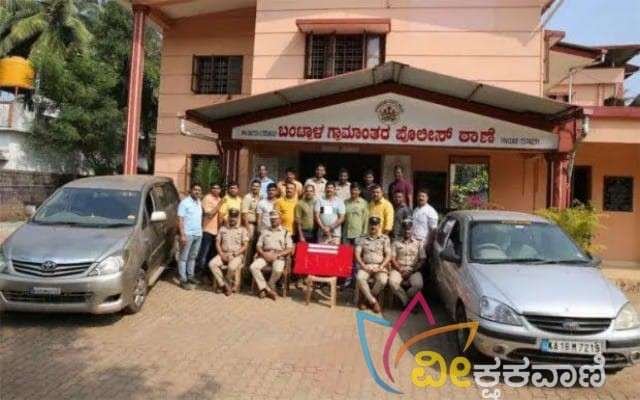 ಲಕ್ಷಾಂತರ ಮೌಲ್ಯದ ಚಿನ್ನಾಭರಣ ಹಾಗೂ ನಗದನ್ನು ದರೋಡೆಗೈದ ಪ್ರಕರಣವನ್ನು ಪೊಲೀಸರು ಯಶಸ್ವಿಯಾಗಿ ಭೇದಿಸಿದ್ದು, ಈ ಪ್ರಕರಣದ 7 ಮಂದಿ ಆರೋಪಿಗಳನ್ನು ಬಂಧಿಸಿದ್ದಾರೆ.