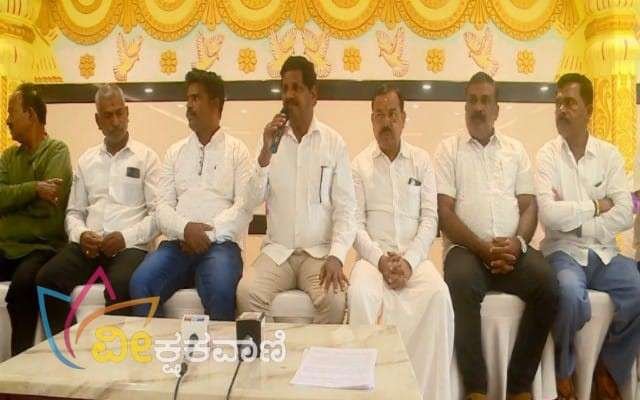 ಉಡುಪಿಯಲ್ಲಿ ಕರೆದ ಸುದ್ದಿಗೋಷ್ಠಿಯಲ್ಲಿ ಮಾತನಾಡಿದ ಅಖಿಲ ಭಾರತ ಮೀನುಗಾರರ ಸಂಘದ ಕಾರ್ಯದರ್ಶಿ ಕಿಶೋರ್ ಡಿ.ಸುವರ್ಣ