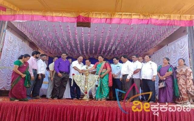 ಕರ್ನಾಟಕ ಪಬ್ಲಿಕ್ ಸ್ಕೂಲ್ ನ ವಿವೇಕ ಕೊಠಡಿ ಉದ್ಘಾಟನೆ