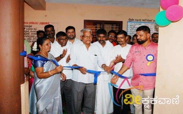 ನೂತನವಾಗಿ ನಿರ್ಮಾಣಗೊಂಡ ವಿವೇಕ ತರಗತಿ ಕೊಠಡಿ ಉದ್ಘಾಟನೆ