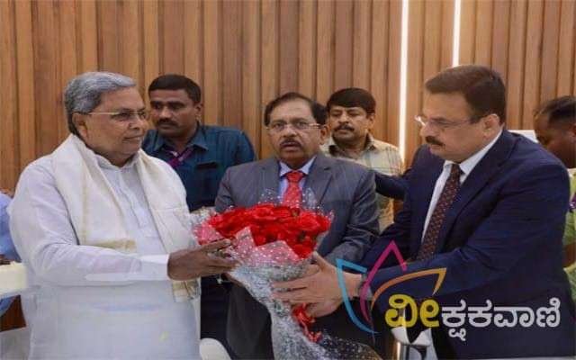 ಸರ್ಕಾರದ ಕಾರ್ಯದರ್ಶಿಗಳಿಗೆ ಹೊಸ ವರ್ಷದ ಶುಭಾಶಯಗಳನ್ನು ಕೋರಿದ ಮುಖ್ಯಮಂತ್ರಿ ಸಿದ್ದರಾಮಯ್ಯ