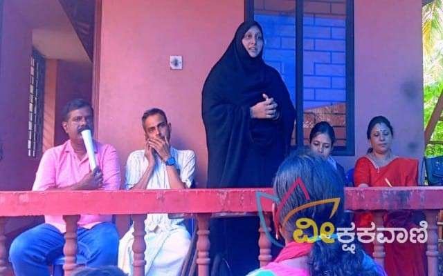 ಪಂಚಾಯತ್ ಅಧ್ಯಕ್ಷೆ ಫಾತಿಮತ್ ರುಬೀನ, ವಿ.ಇ.ಒಗಳಾದ ಜೋನ್ಸನ್, ಶೀನಾ, ವಾರ್ಡ್ ಸದಸ್ಯೆ ಸುಧಾ.ವಿ.ವಿ, 4ನೇ ವಾರ್ಡ್ ಸದಸ್ಯ ಅಬ್ದುಲ್ ರಹಿಮಾನ್ ಉಪಸ್ಥಿತರಿದ್ದರು.