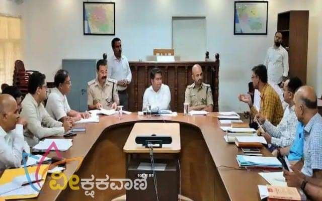 ಫೆ.28ರಂದು ಜಿಲ್ಲಾಧಿಕಾರಿ ಕಚೇರಿ ಸಭಾಂಗಣದಲ್ಲಿ ನಡೆದ ರಸ್ತೆ ಸುರಕ್ಷತಾ ಸಮಿತಿ ಸಭೆ