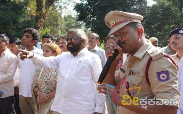 ಕಾಡ್ಗಿಚ್ಚಿನಿಂದ ಹಾನಿ ಆಗದಂತೆ ಅಗತ್ಯ ಮುಂಜಾಗರೂಕತಾ ಕ್ರಮಗಳನ್ನು ಕೈಗೊಳ್ಳಲು ಸಚಿವ ಈಶ್ವರ ಖಂಡ್ರೆ ಸೂಚನೆ ನೀಡಿದ್ದಾರೆ.