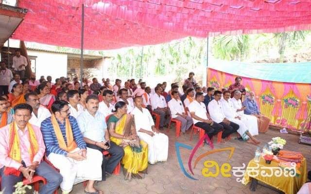 ಕಾವಳಪಡೂರು ಮಹಾಶಕ್ತಿಕೇಂದ್ರದ ಕಾರ್ಯಕರ್ತರ ಸಭೆ ಶಿವಾನಂದ ಪೂಜಾರಿ ಮಾವಿನಕಟ್ಟೆ ಅವರ ಮನೆಯಲ್ಲಿ ನಡೆಯಿತು.