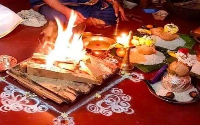 ಮಾ.19ರಂದು ಬೆಳಿಗ್ಗೆ ಗಣಹೋಮ ನಡೆಯಿತು.