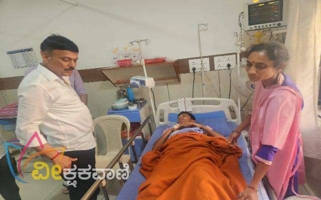 ಬಂಟ್ವಾಳ ಶಾಸಕ ರಾಜೇಶ್ ನಾಯ್ಕ್ ಅವರು ಆಸ್ಪತ್ರೆಗೆ ಭೇಟಿ ಮಾಡಿ ಬಾಲಕನ ಆರೋಗ್ಯ ವಿಚಾರಿಸಿ ಧೈರ್ಯ ತುಂಬಿದ್ದಾರೆ.